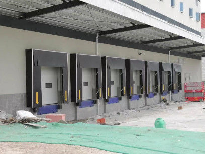 검은색 PVC 직물 산업용 철수 할 수 있는 항구 보호구역 스크래치 저항성 전면