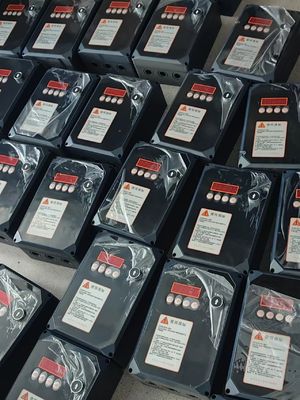 자동 40mm 손가락 안전 샌드위치 패널 상업용 주거용 구간 차고 문