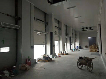 사용자 정의 섹션 차고 문 귀하의 시설에 대한 최적의 보안
